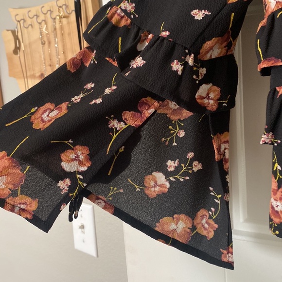 BP Blouse - Picture 5 of 6